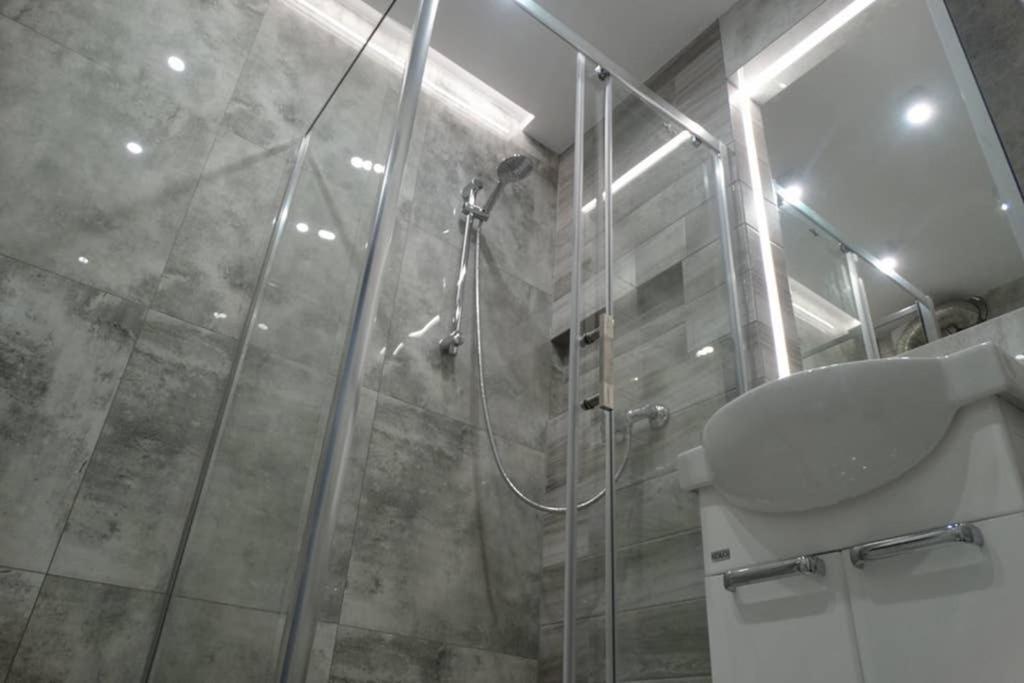 Apartament Lucy - Scisle Centrum Czestochowy Częstochowa Eksteriør billede